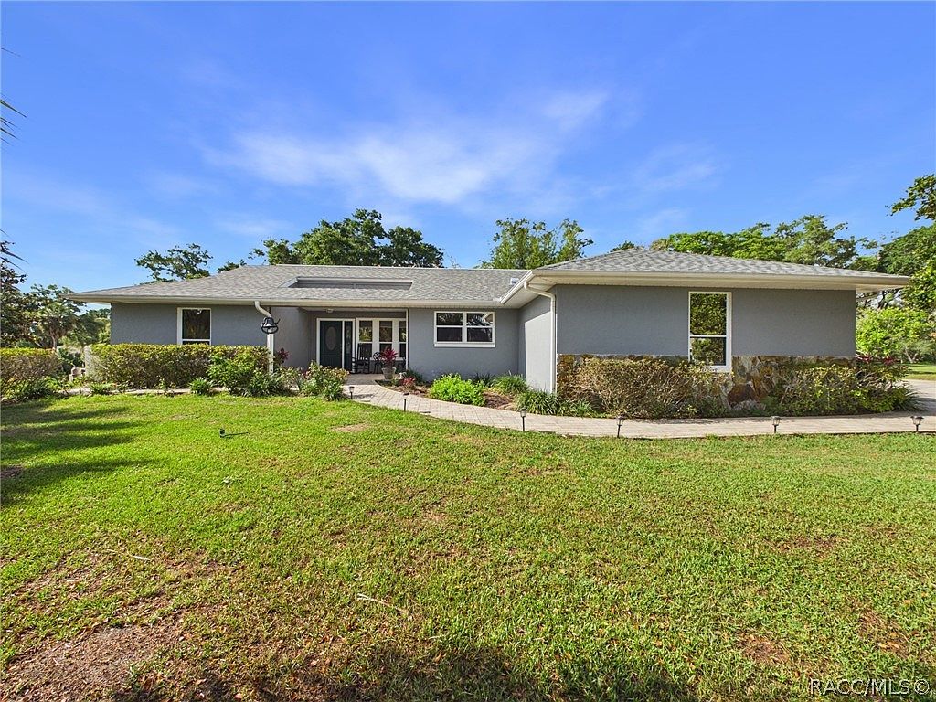 650 E Dakota Ct