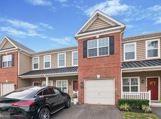 16707 River View Cir, Bristol, PA 19007