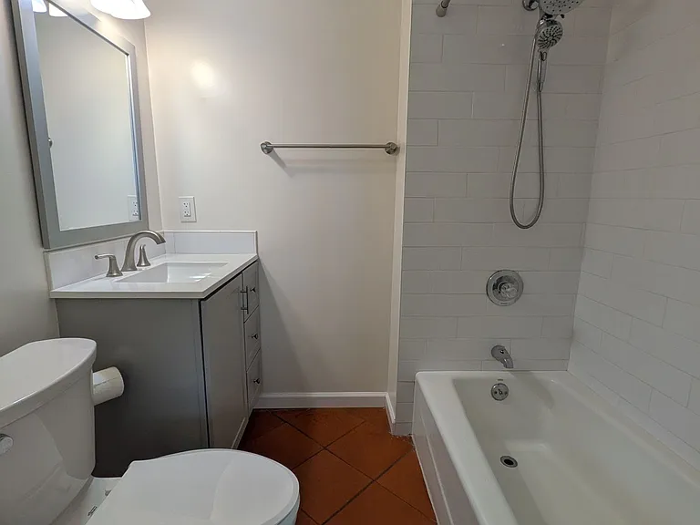 2698 Koa Ave #A — Photo 11