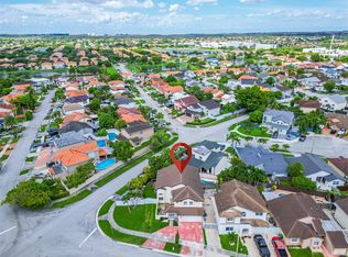 15589 SW 62nd St, Miami, FL 33193