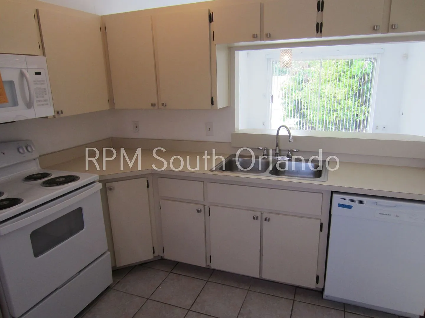 Move-in ready 10/10/2026 — Photo 2