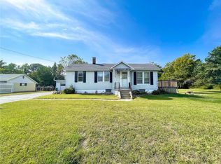 8507 Triple Lakes Rd, Dupo, IL 62239