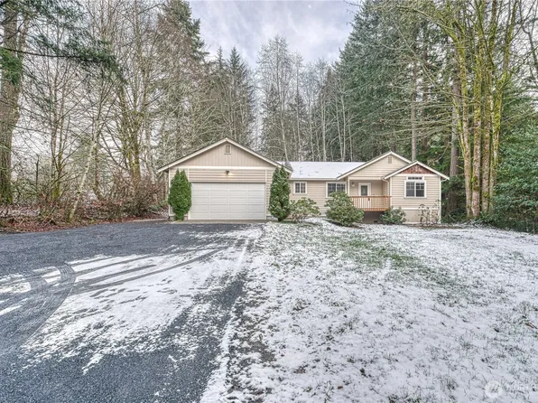 977 Woods Road E, Port Orchard, WA 98366
