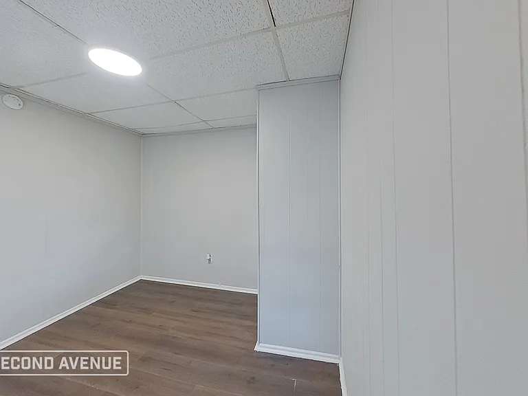 122 S Longworth Ave — Photo 8