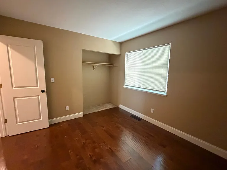 2461 Bay Hill Cir — Photo 22