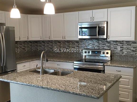 4th image of 3701 El Cortez Ave