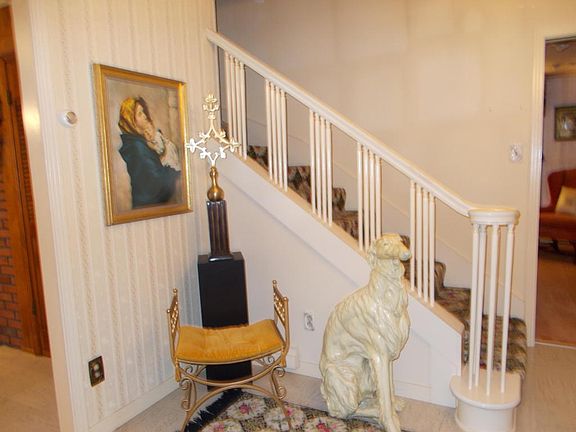 4th image of 3118 W Cumberland Ave