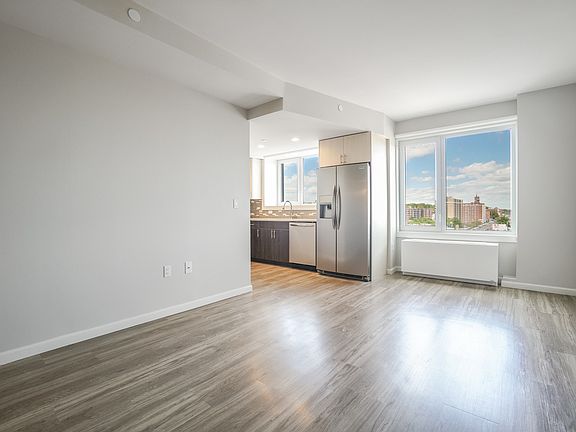 2nd image of 178-02 Hillside Ave #491