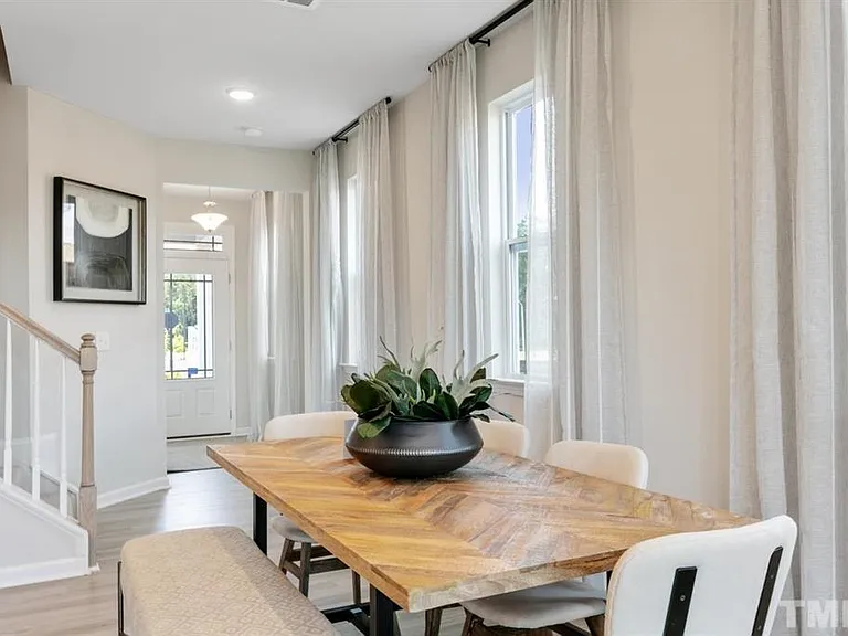 128 Gosford Ln — Photo 31