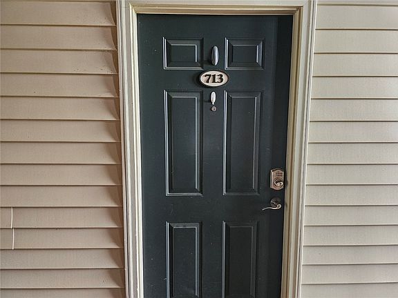 2nd image of 713 Harts Cove Way