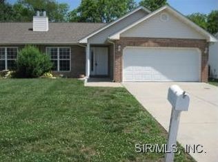 1474 Owl Creek Ln, Swansea, IL