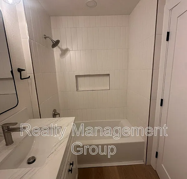 11218 Poblado Rd — Photo 17