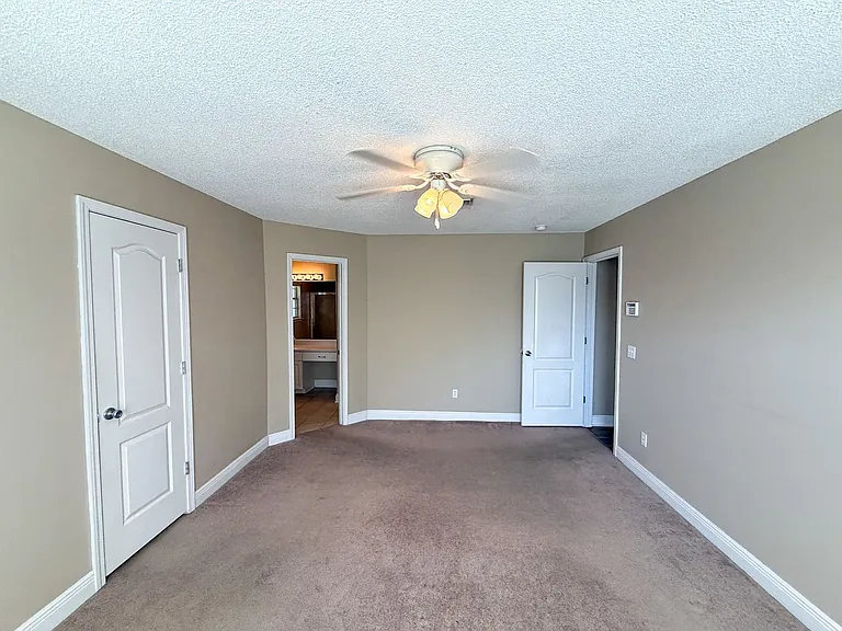 1519 Sandcliff Dr — Photo 7
