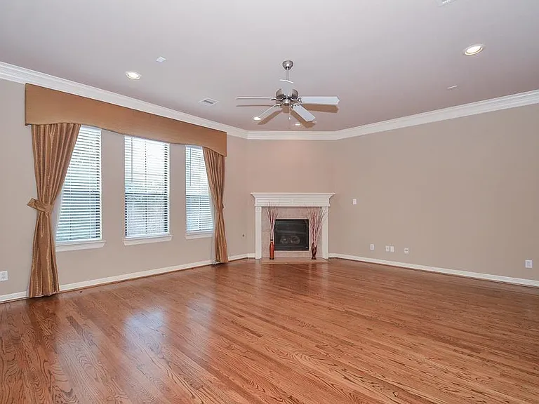 3042 Royal Oaks Crst — Photo 8