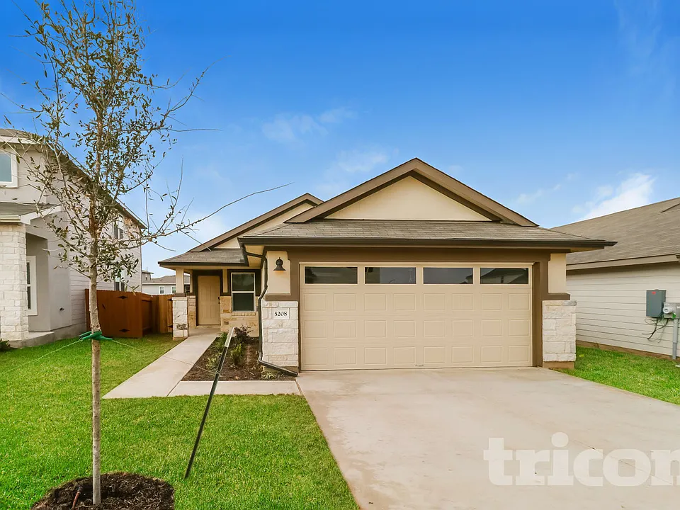 5208 Saddle Club Dr