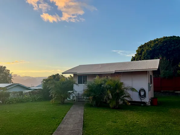 1091 Puana St #A, Makawao, HI 96768