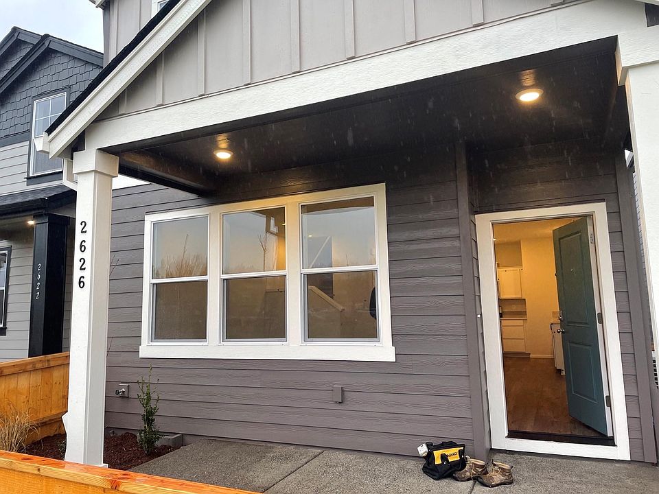 1st image of 2626 NE 116th Pl