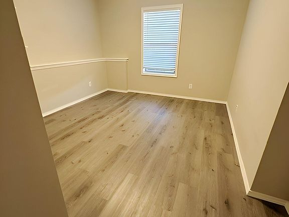 5th image of 561 N Jester Avenue