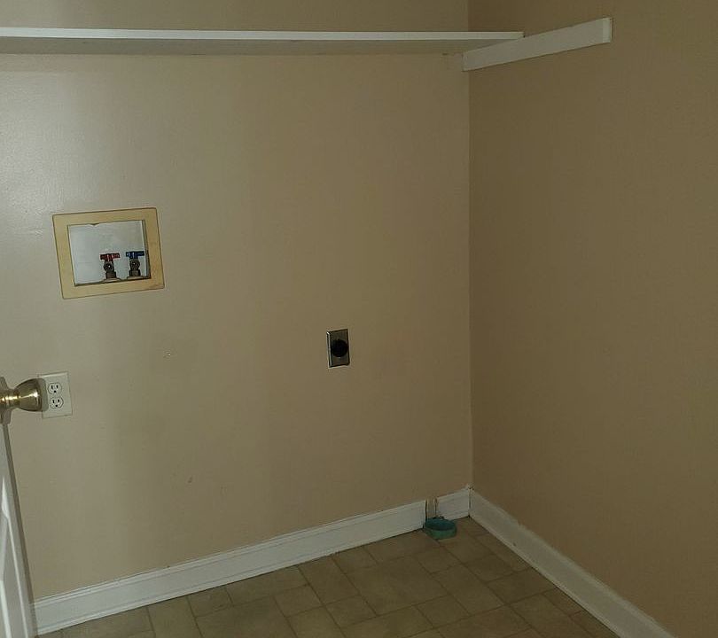 Henderson Road 8 Plex Apartments 730 Henderson Rd Dublin GA Zillow