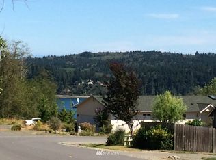 1307 Sealawn Blvd, Freeland, WA 98249