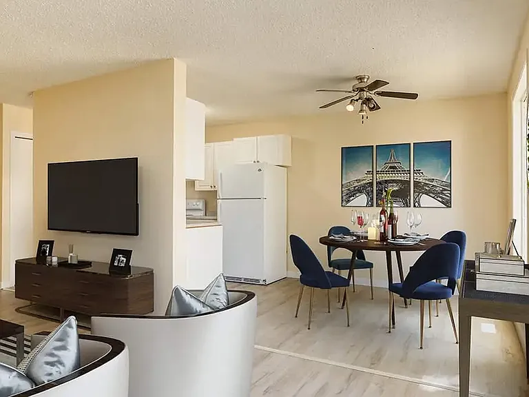 3813 53a St #3815B — Photo 5