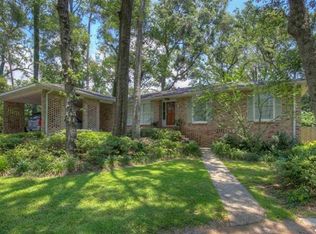 453 Ivy Cir, Fairhope, AL 36532