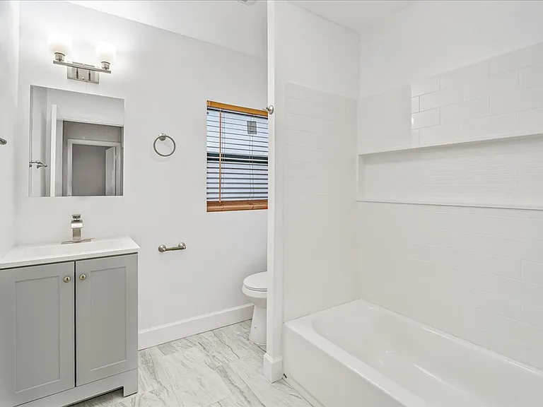 1540 Alhambra Dr #A — Photo 19