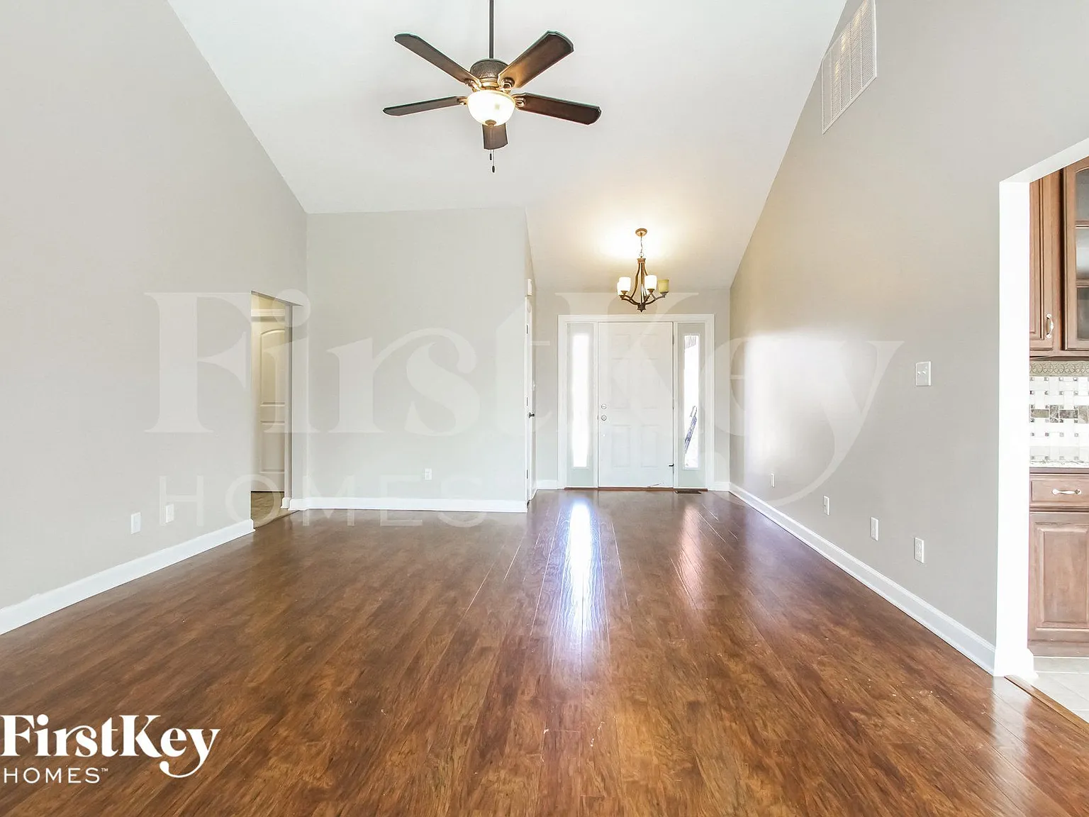 3 bed, 2.0 bath, 1779 sqft, $2,220 — Photo 3