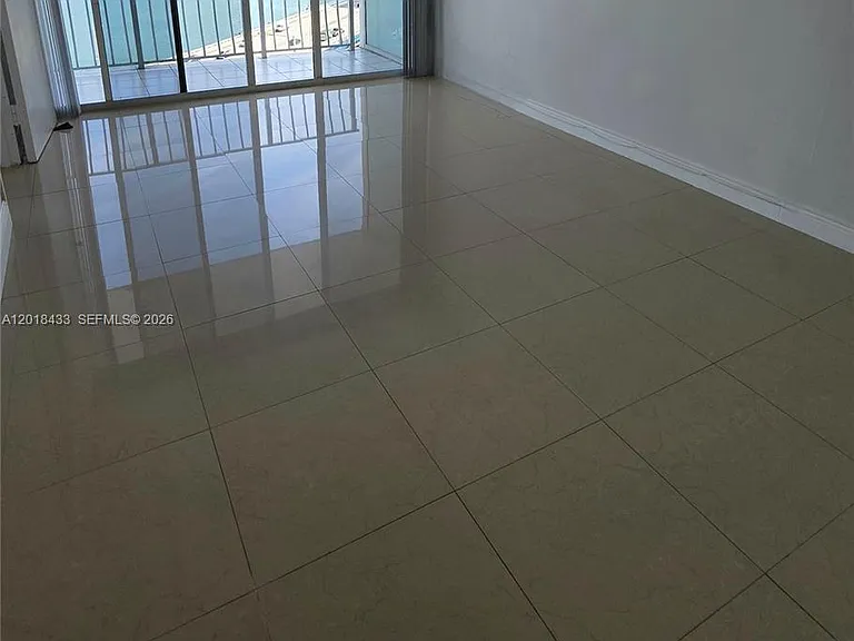 7601 E Treasure Dr #1516 — Photo 28