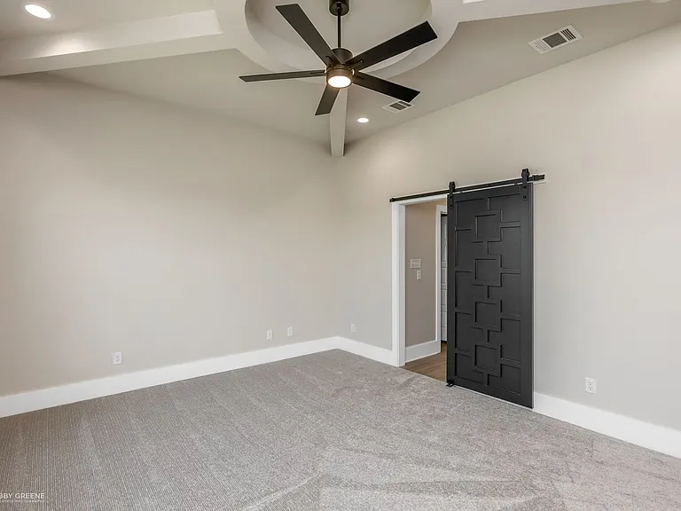 593 Corinth Cir — Photo 22