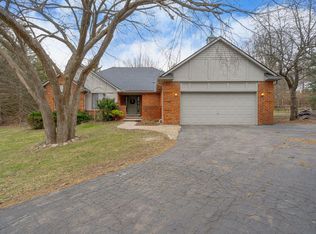 3300 Walton Blvd, Rochester Hills, MI 48309