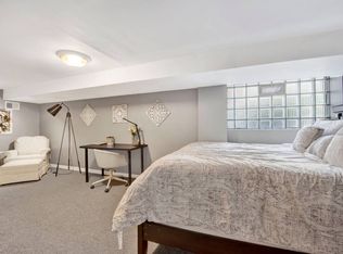 1205 W Oakdale Ave #ID1319107P, Chicago, IL 60657