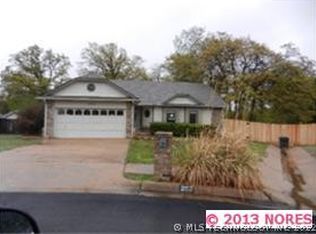 203 W 34th St, Sand Springs, OK 74063