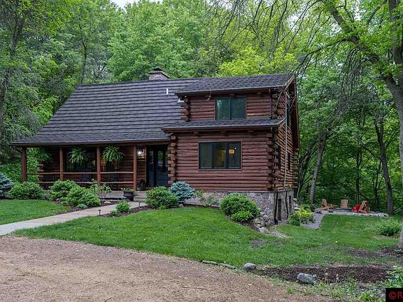 3rd image of 37815 Hillside Dr