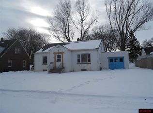 317 Rice St NW, Sleepy Eye, MN 56085