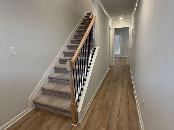 3rd image of 82 Werner Brook Way SW