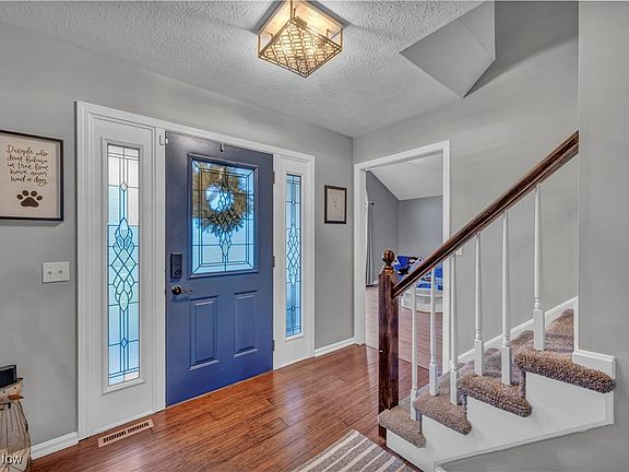 2nd image of 16128 Acacia Dr