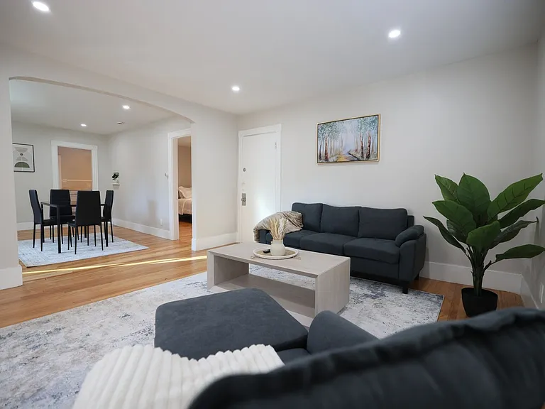 16 Orange St #1 — Photo 1