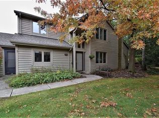 8 Dorset Ct, Beachwood, OH 44122