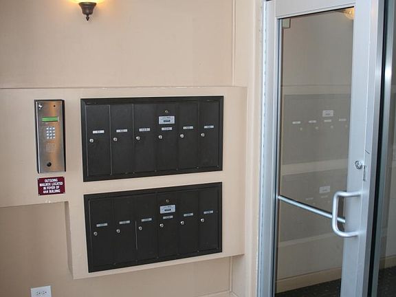 secured entryway & mail
