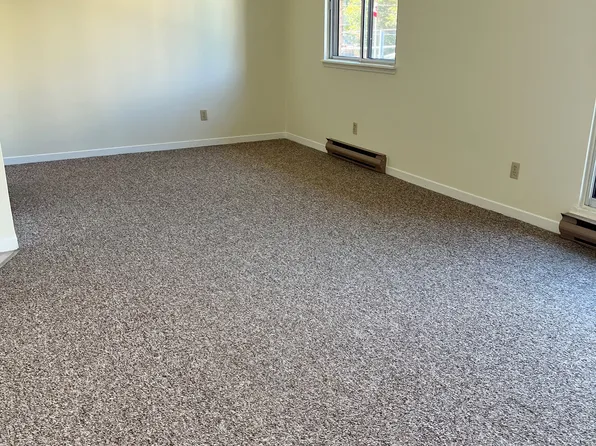 131 Edgehill Dr, Barrie, ON