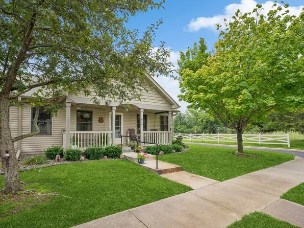 632 6 1/2 St, Monticello, MN 55362