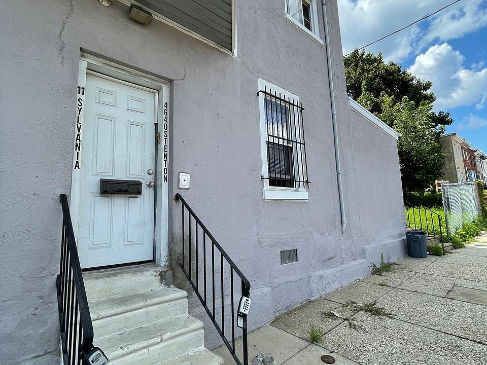 1st image of 11 E Sylvania St #1