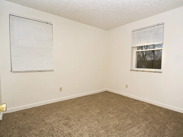 LongView Apartments — Photo 75