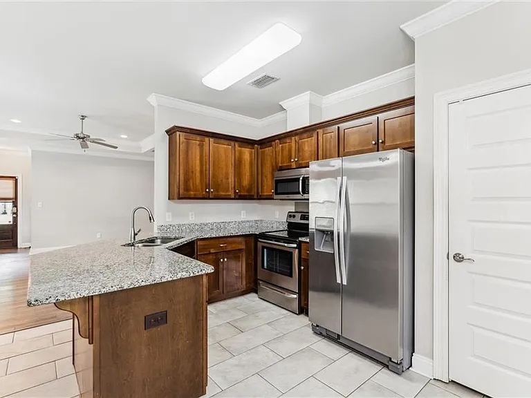 856 Linlen Ave — Photo 5