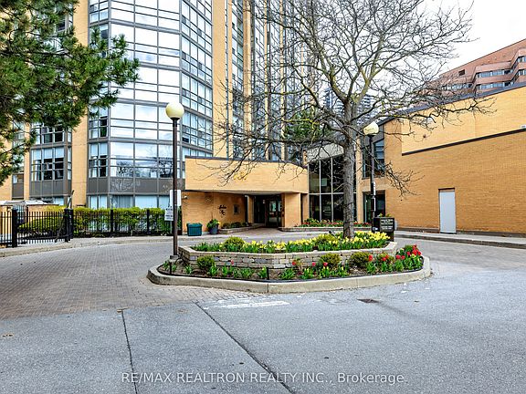 3rd image of 131 Beecroft Rd #1505