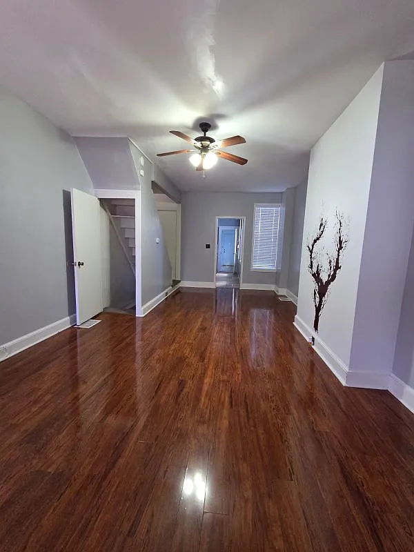 Building Photo - 537 Windsor St #HOUSE