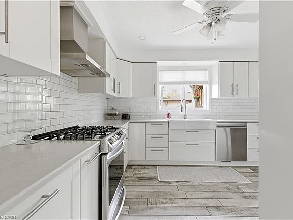 2nd image of 25 Greenock Dr