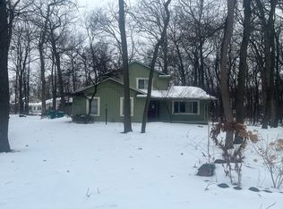 5145 Sassafras Ln, Commerce Township, MI 48382