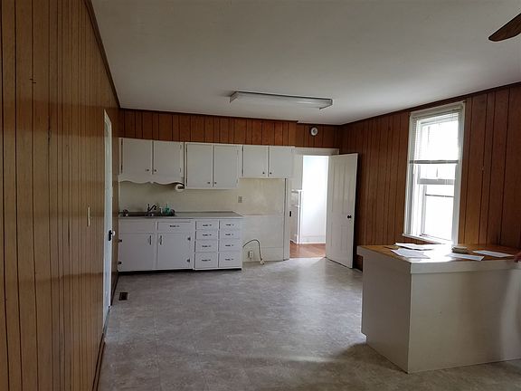 4th image of 3513 Lairds Knob Dr